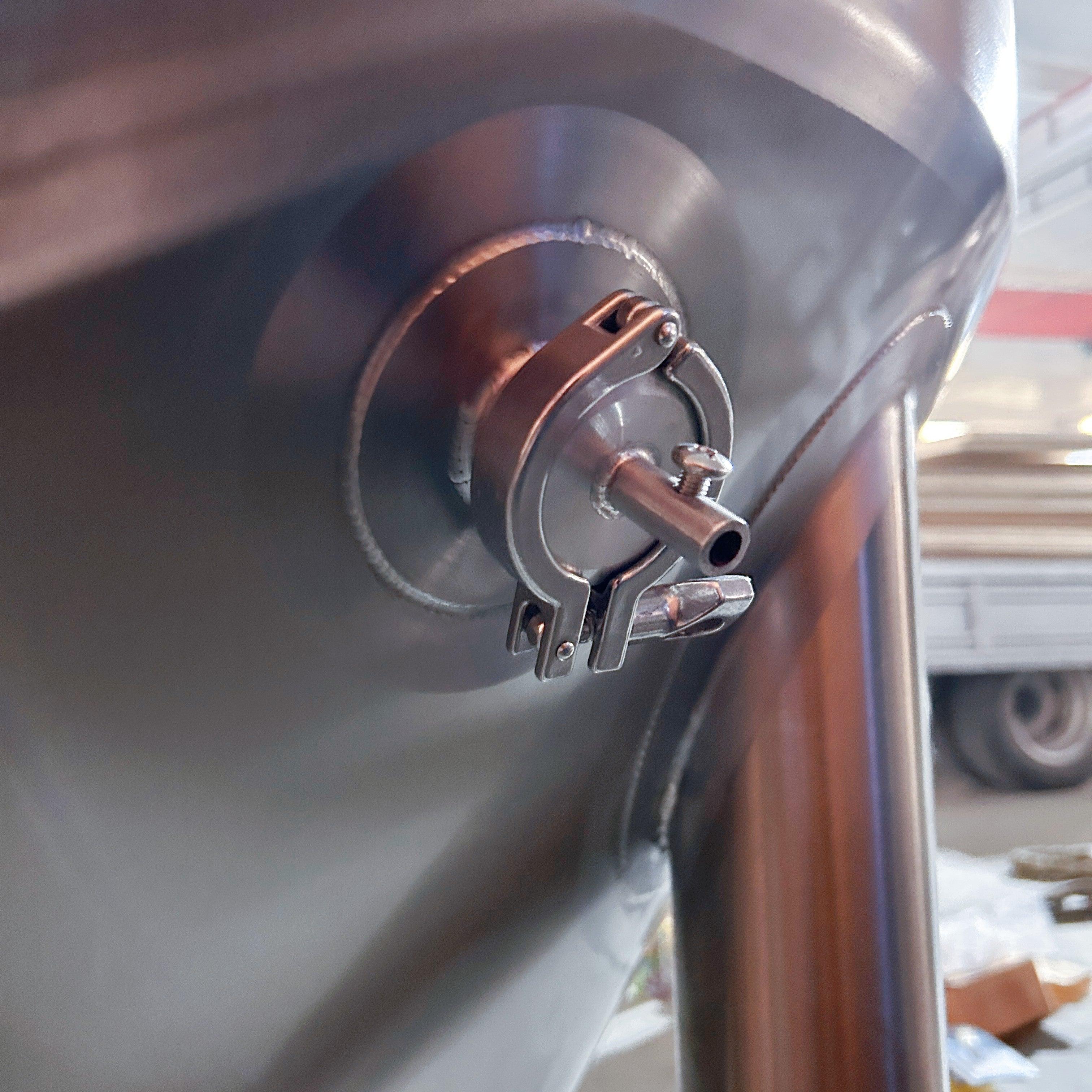 400L Conical Fermenter (pressurisable, jacketed) - KegLand