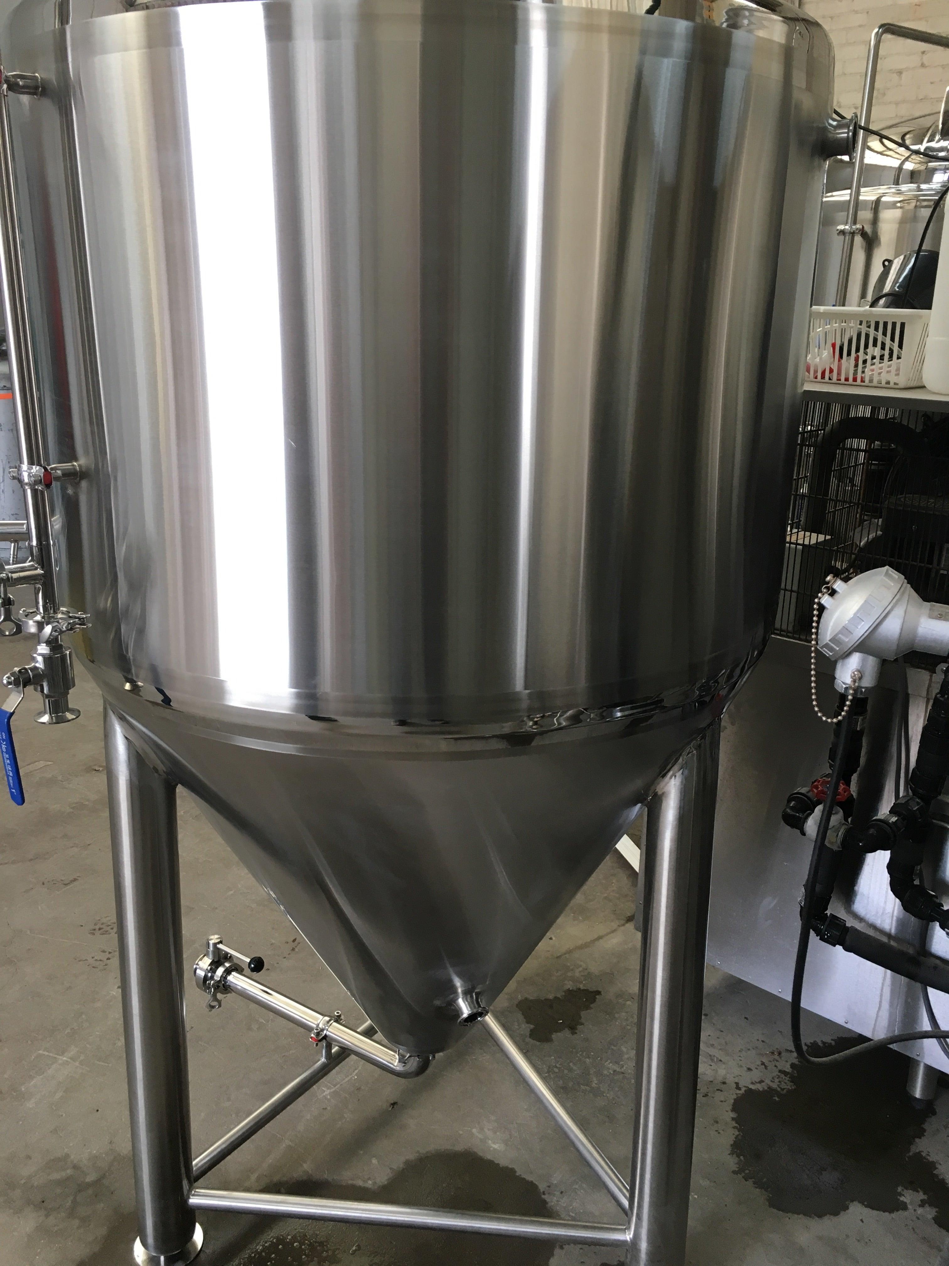 600L Conical Fermenter (pressurisable, jacketed) - KegLand