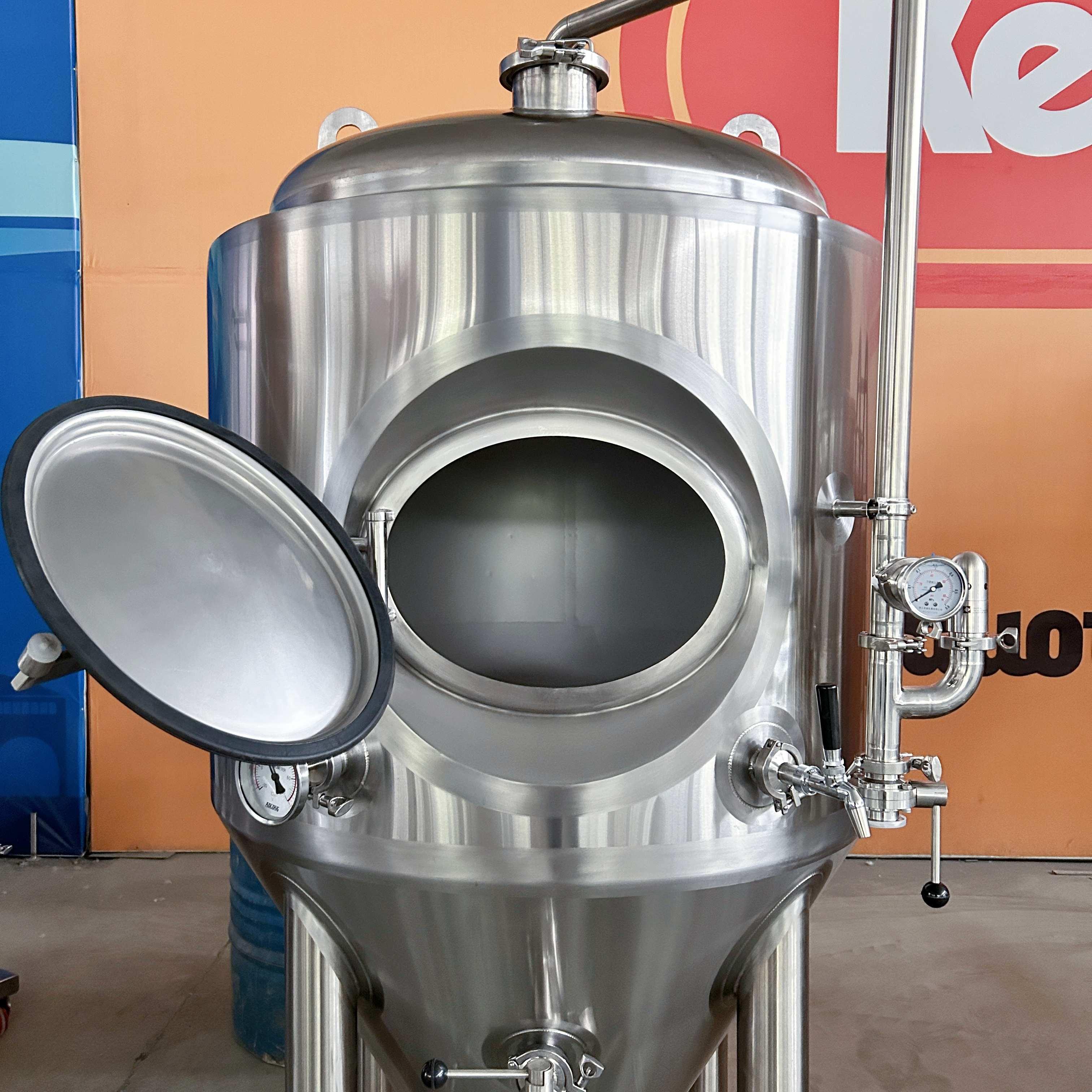 800L Conical Fermenter (pressurisable, jacketed) - KegLand