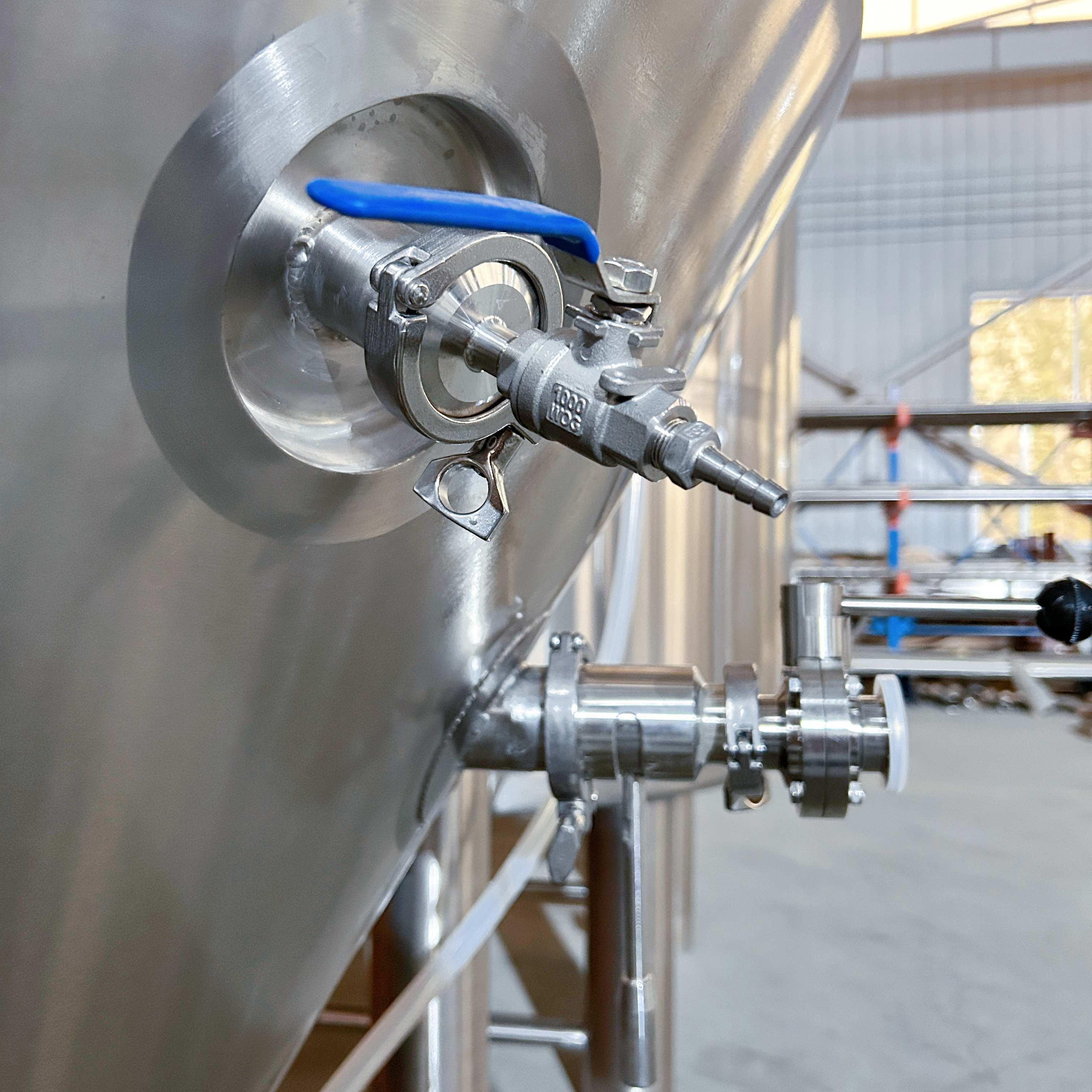 800L Conical Fermenter (pressurisable, jacketed) - KegLand