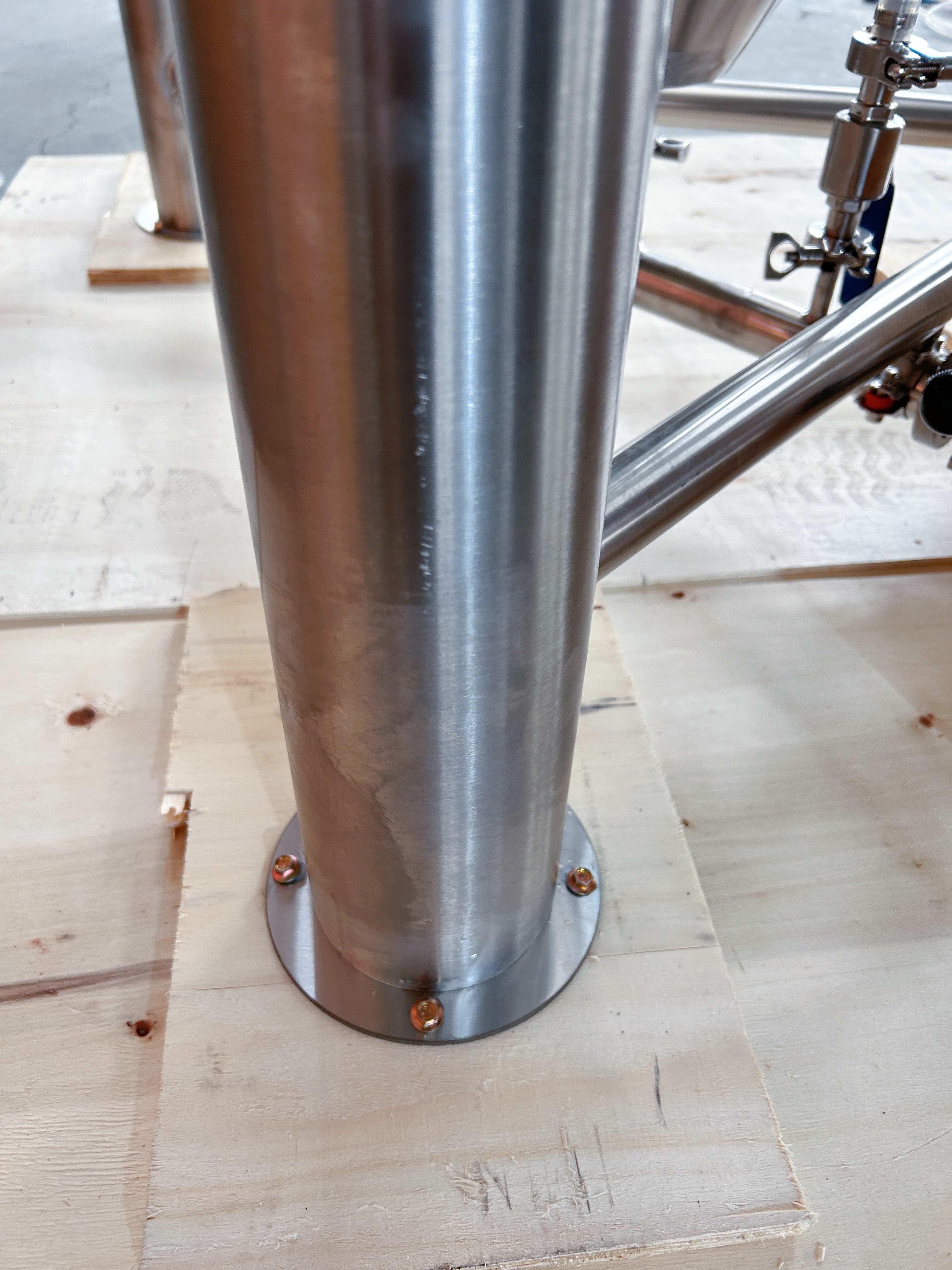 800L Conical Fermenter (pressurisable, jacketed) - KegLand