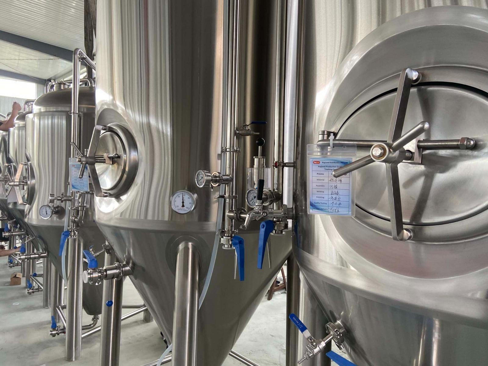 800L Conical Fermenter (pressurisable, jacketed) - KegLand