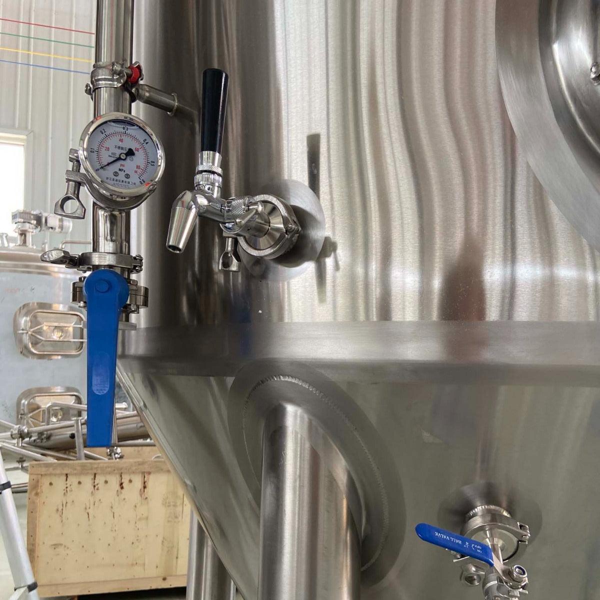 800L Conical Fermenter (pressurisable, jacketed) - KegLand