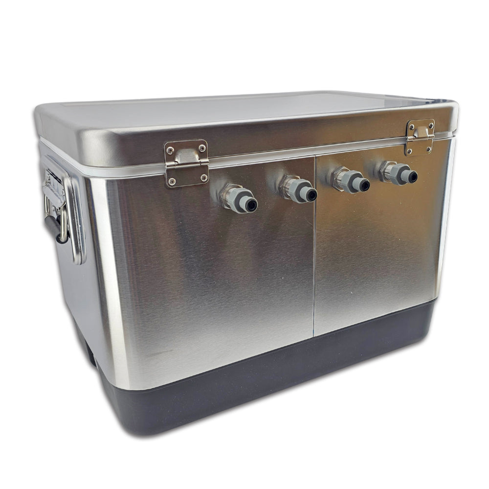 8mm duotight x 5/8" connectors on the back are included in this kit.