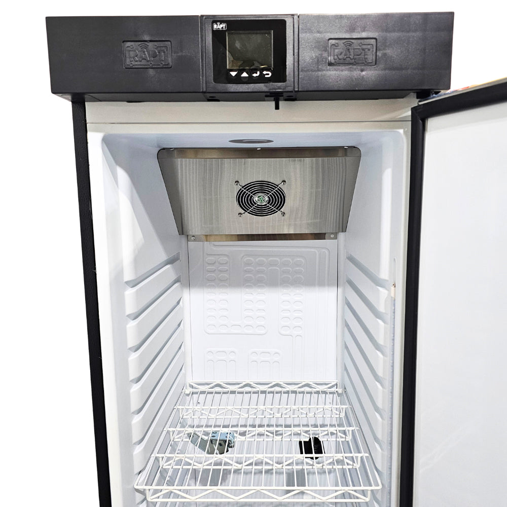 This fermentation chamber has been designed to heat and cool your entire fermenter. This fermentation chamber has been designed to heat and cool your entire fermenter.