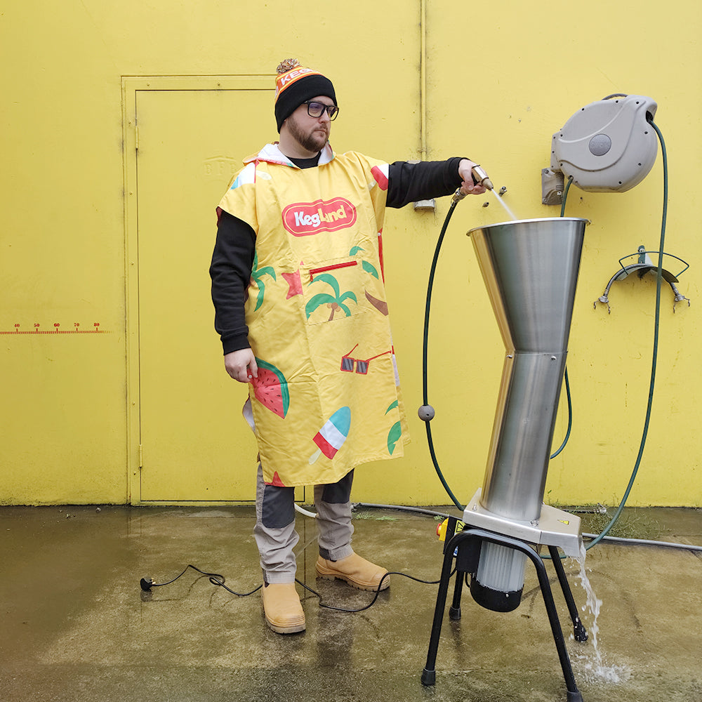 This Electric Fruit Crusher is perfect for the home-orchard owner or a serious brew club wanting the best Cider / Wine / Mead possible.