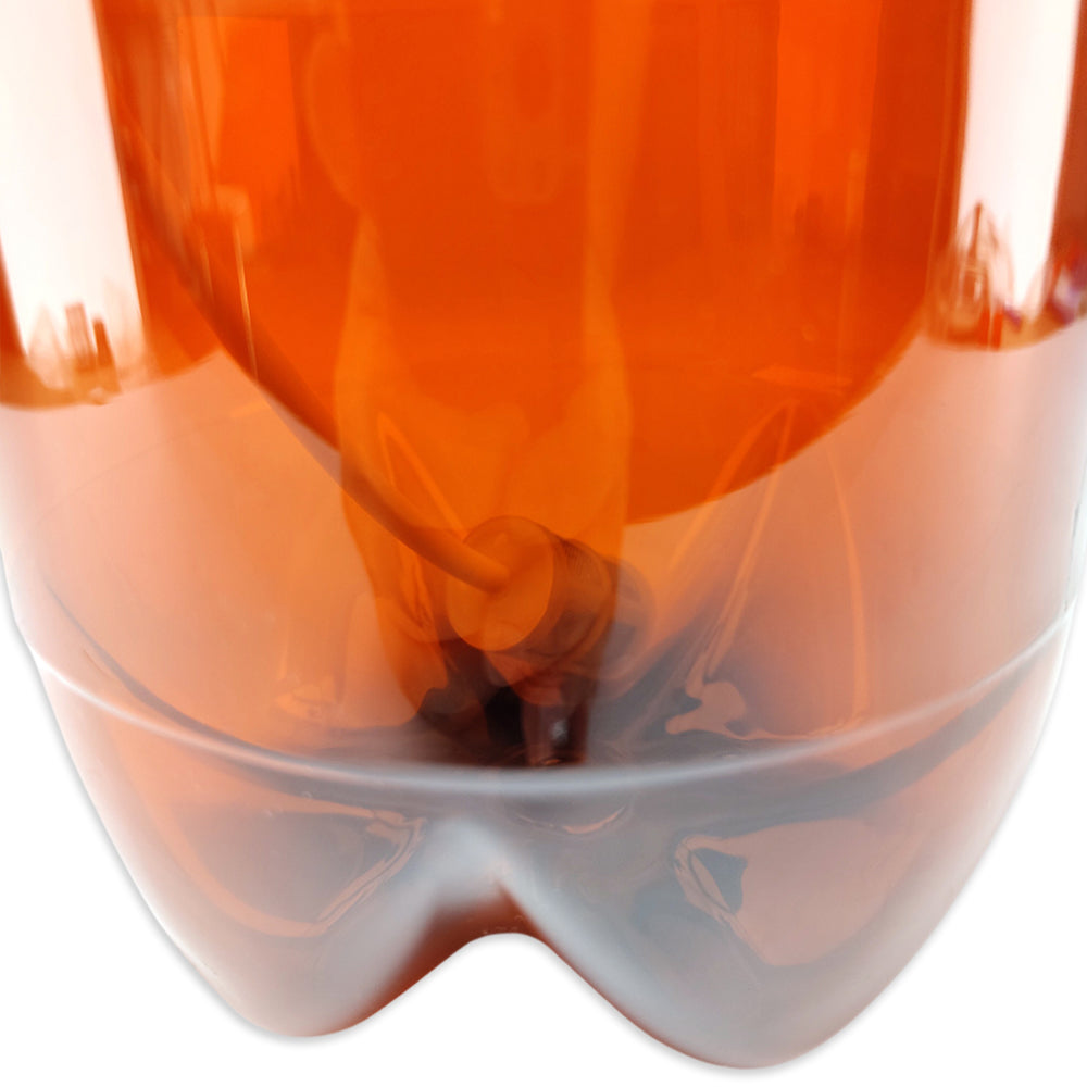 Close up of dip tube filter in the base of an 8L Oxebar Mini Keg.