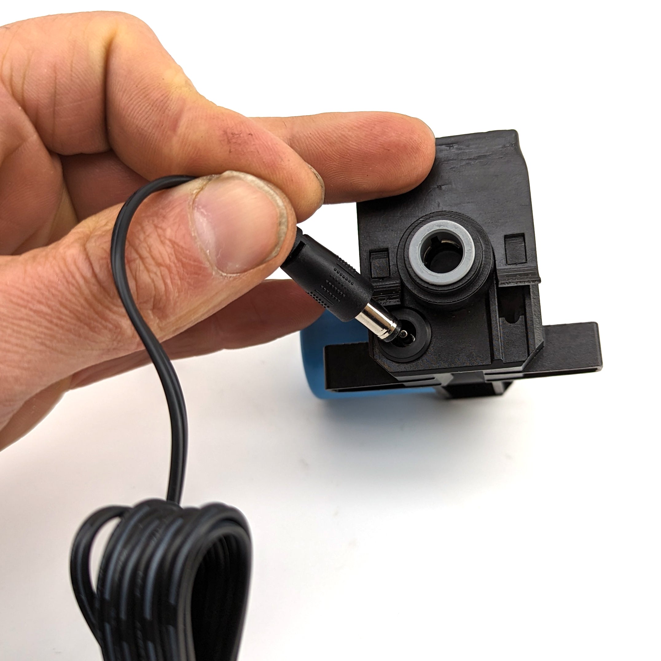 Digital spunding & regulator device for fermentation control, pneumatics, or other pressure control.