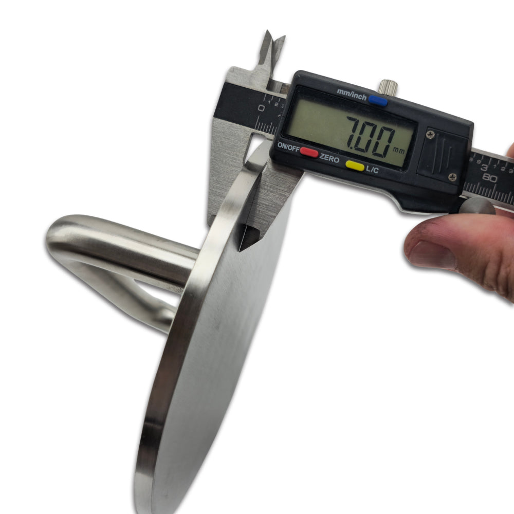 The perfect gift for those who love to cook meats and vegetables on the BBQ. Get perfectly even sear lines when you use the Heavy Duty Lines Man Grilling Weight.