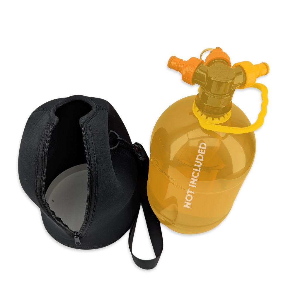 Keep your beer colder for longer with the KegLand Oxebar Neoprene Jacket / Parka. Made with a rigid bottom cap to avoid the dragging scratches that could pop your keg.