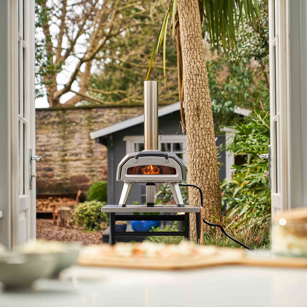 Ooni Karu 12G - Flexibility of gas-fired pizzas for ultimate control and ease of use.