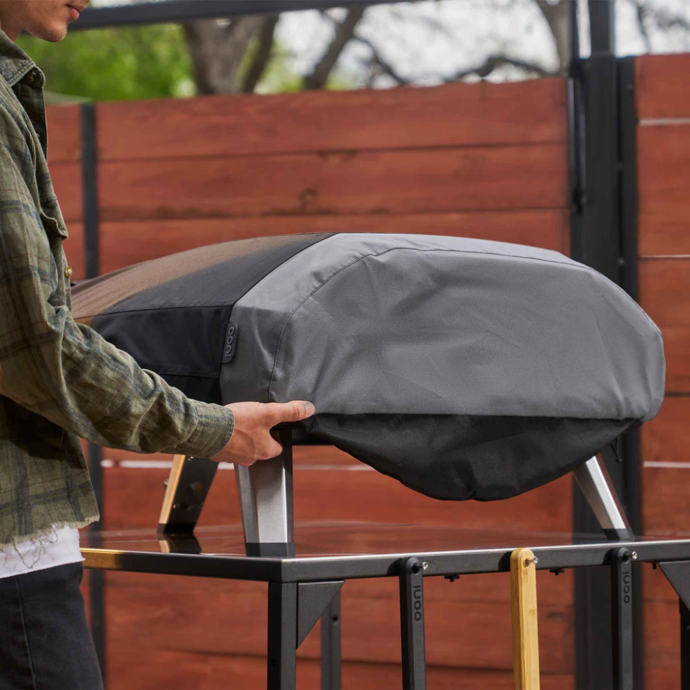 Rip-resistant, waterproof and UV-stable material