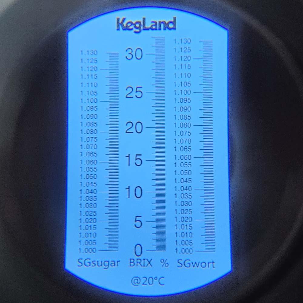 Saber LED Refractometer - Water Resistant - Three Scale (incl Case, Charging Cable) - KegLand