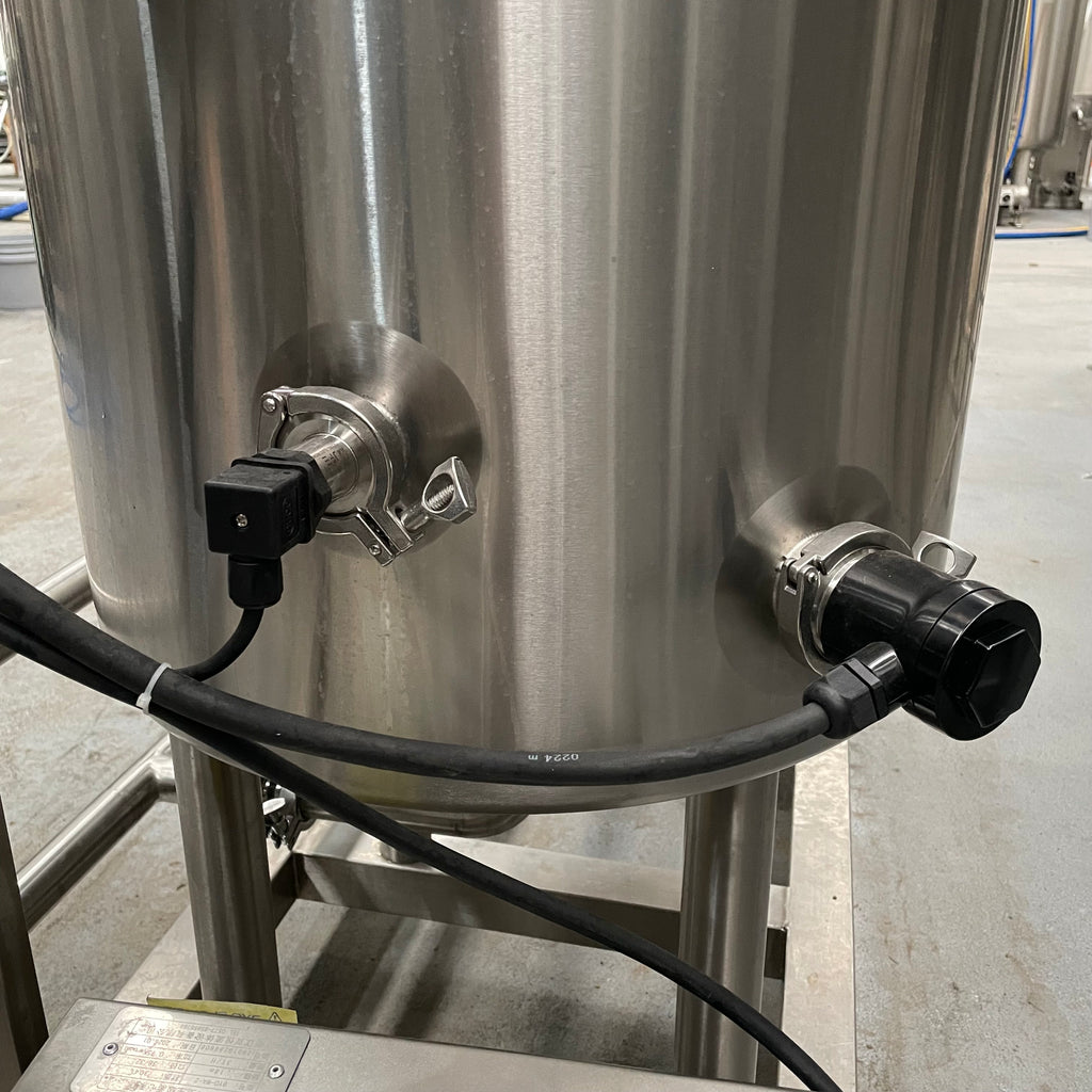CIP 100L Heating element external