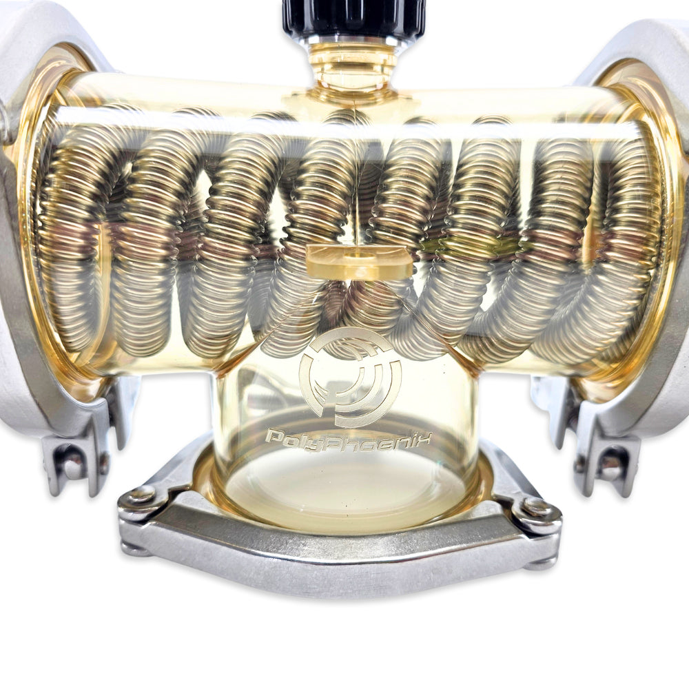 The PolyPhoenix Condenser can be used in multiple configurations for your distillation set up. Most commonly it is used in the hammerhead configuration (horizontal).