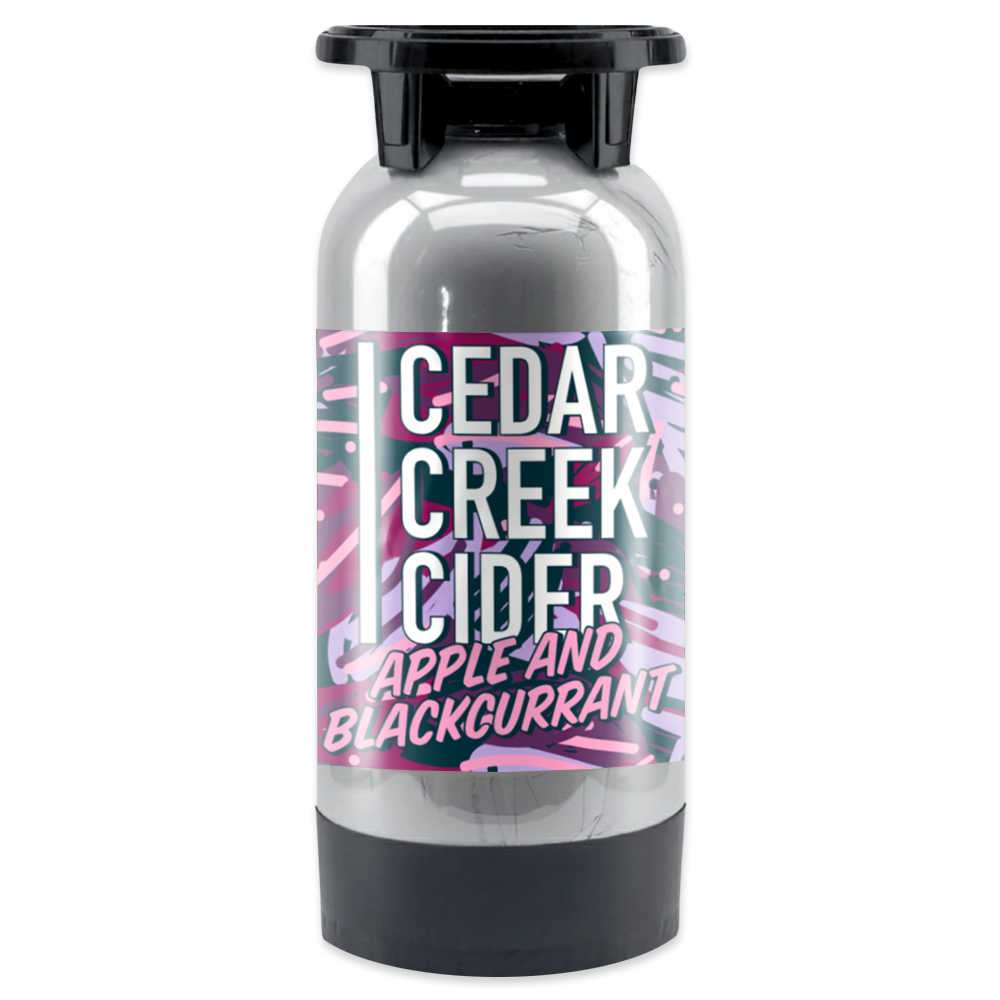 This Apple and Blackcurrant Cider is perfectly medium-sweet, balanced with just the right touch of acidity for a refreshing finish. The blackcurrant notes are subtly woven in, reminiscent of summer berries, cassis, and ripe dark cherries.